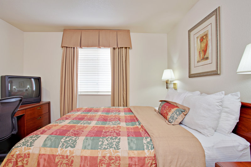 STAYBRIDGE SUITES - Torrance, CA