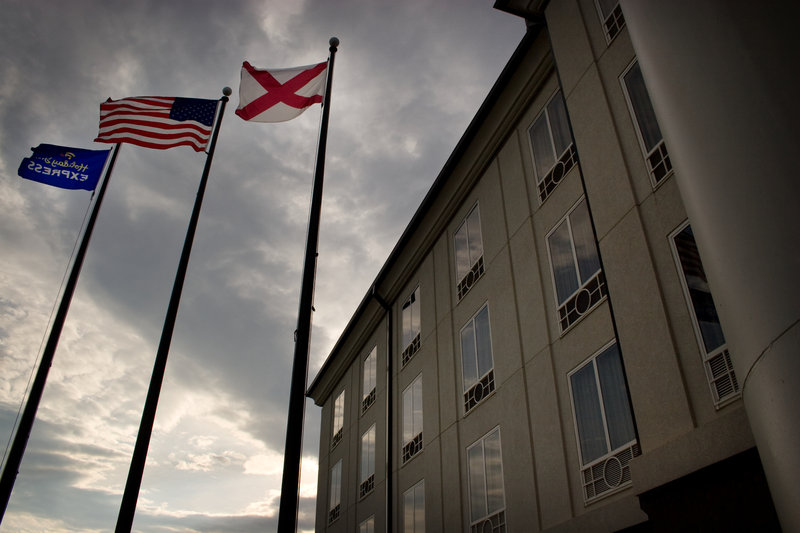 Holiday Inn Express & Suites TUSCALOOSA-UNIVERSITY - Moundville, AL