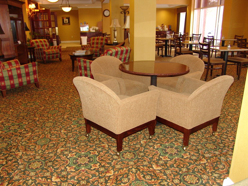 Holiday Inn Express & Suites TUSCALOOSA-UNIVERSITY - Moundville, AL