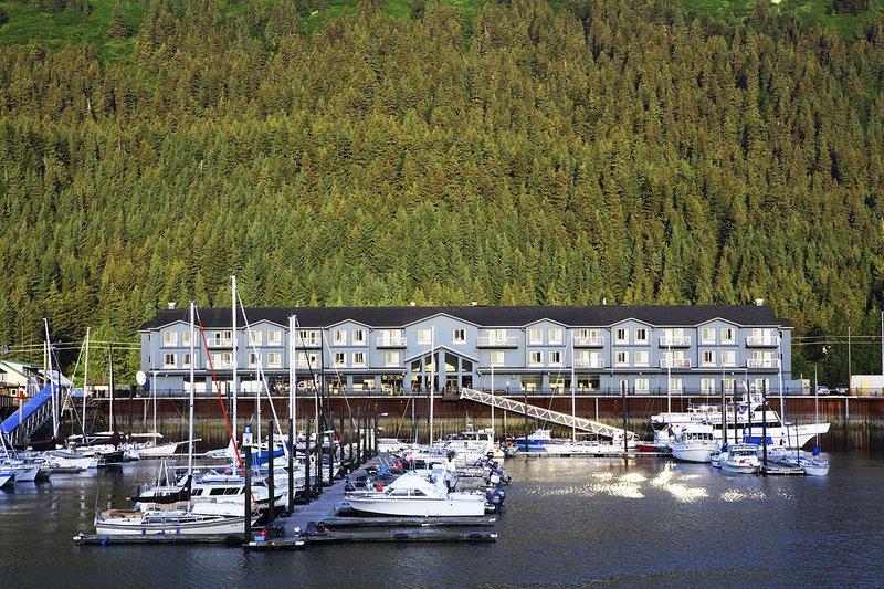 Holiday Inn Express - Seward, AK