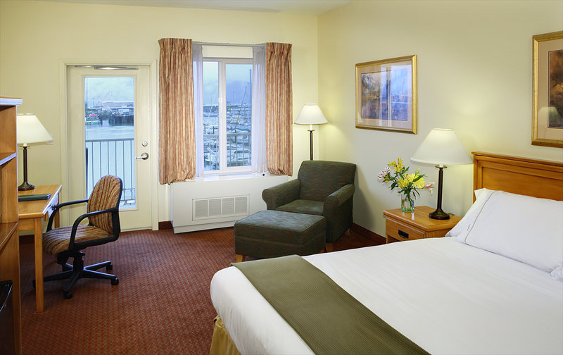 Holiday Inn Express - Seward, AK