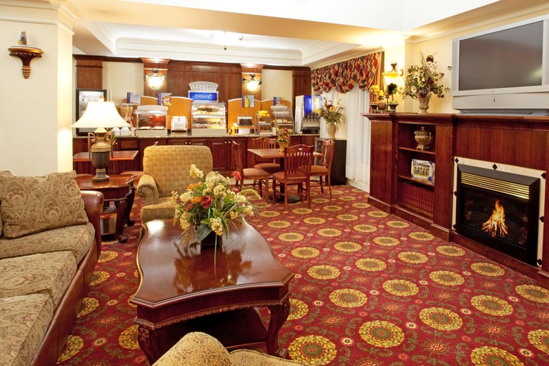 Holiday Inn Express & Suites SUMTER - Seffner, FL