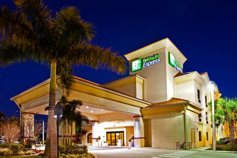 Holiday Inn Express STUART - Port Salerno, FL