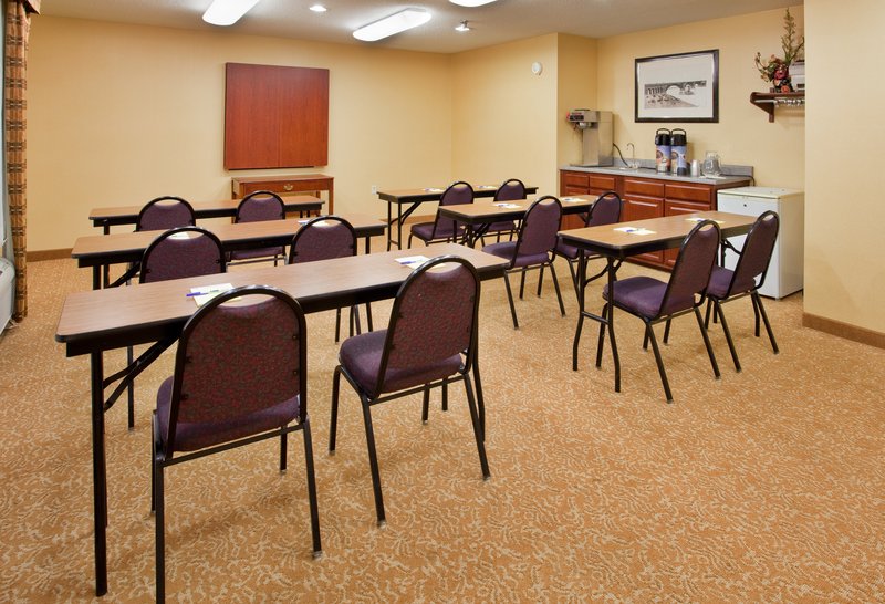 Holiday Inn Express-Fenton - Fenton, MO
