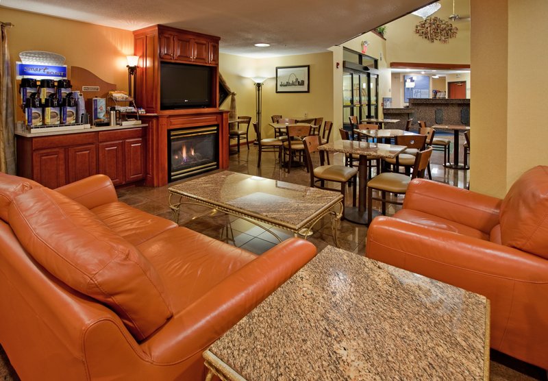 Holiday Inn Express-Fenton - Fenton, MO