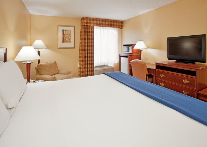 Holiday Inn Express-Fenton - Fenton, MO