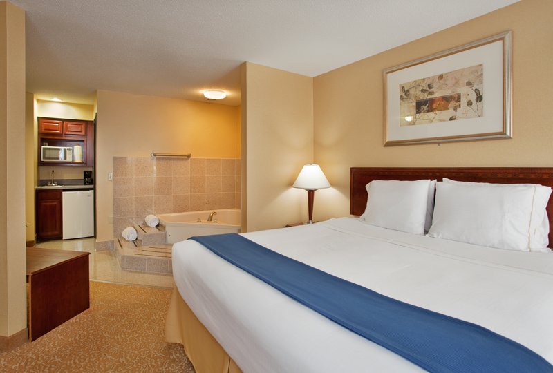 Holiday Inn Express-Fenton - Fenton, MO