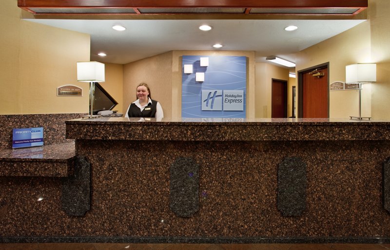 Holiday Inn Express-Fenton - Fenton, MO