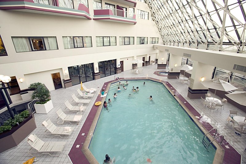 Crowne Plaza ST. LOUIS AIRPORT - Bridgeton, MO