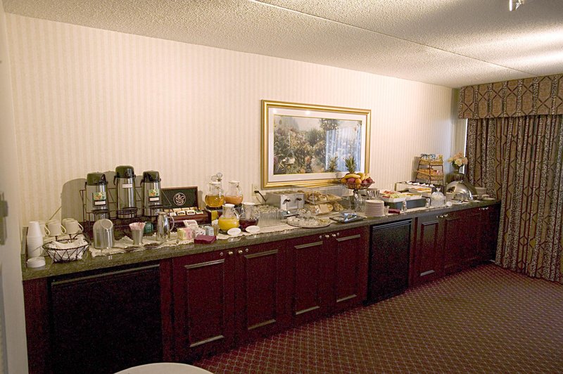 Crowne Plaza ST. LOUIS AIRPORT - Bridgeton, MO