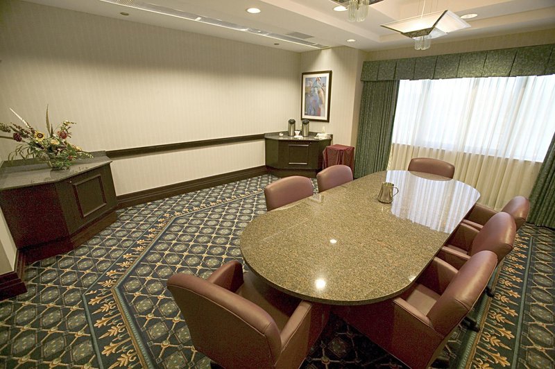Crowne Plaza ST. LOUIS AIRPORT - Bridgeton, MO