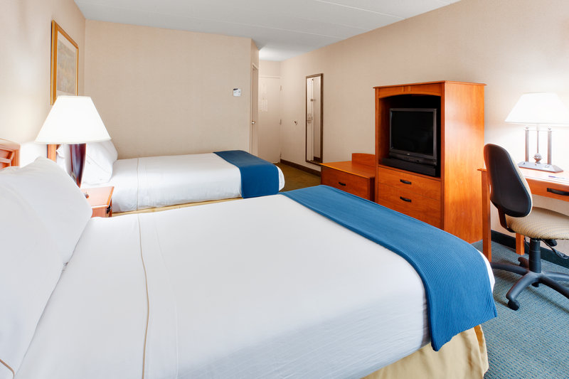 Holiday Inn Express SOUTHINGTON - Southington, CT