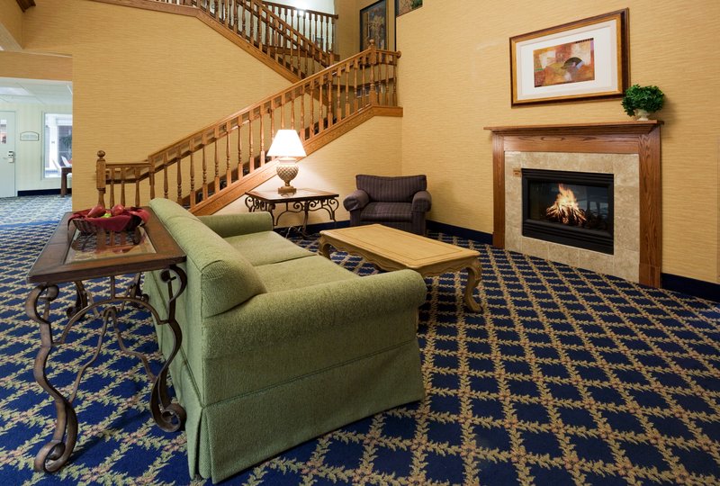 Holiday Inn Express & Suites ST. CLOUD - Sartell, MN