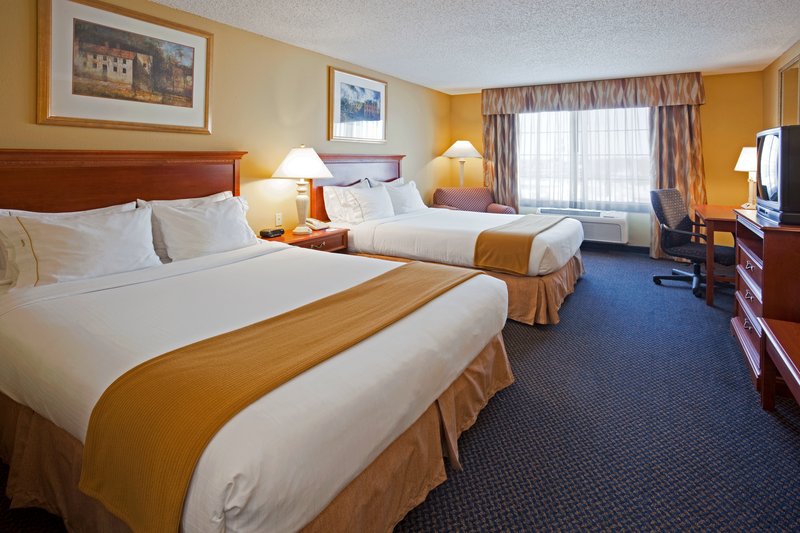 Holiday Inn Express & Suites ST. CLOUD - Sartell, MN