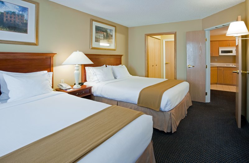 Holiday Inn Express & Suites ST. CLOUD - Sartell, MN