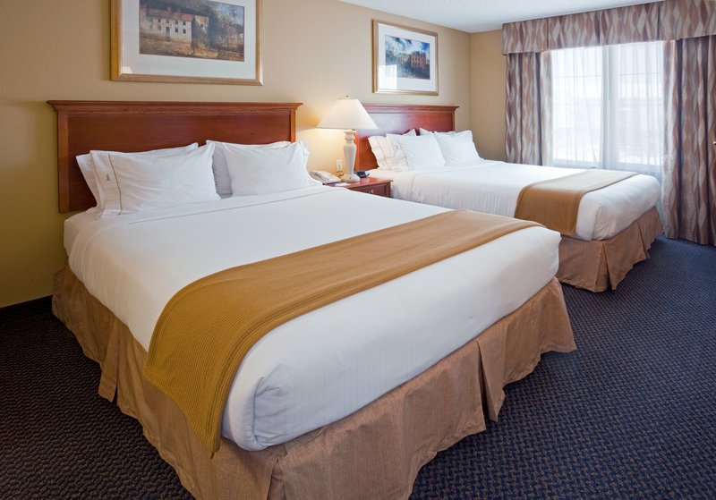 Holiday Inn Express & Suites ST. CLOUD - Sartell, MN