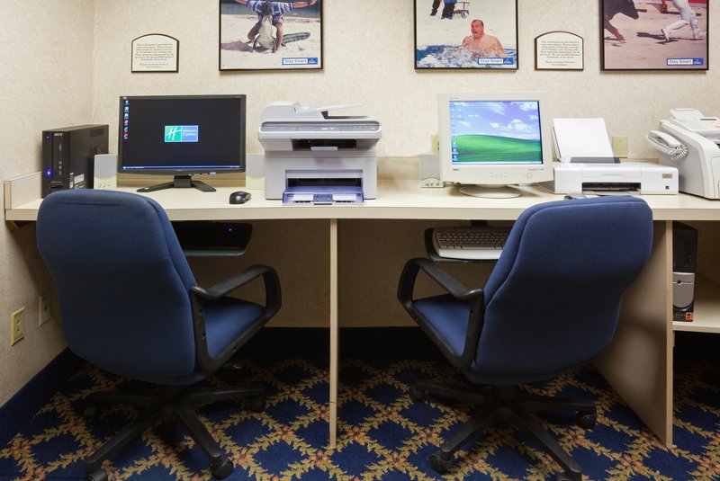 Holiday Inn Express & Suites ST. CLOUD - Sartell, MN