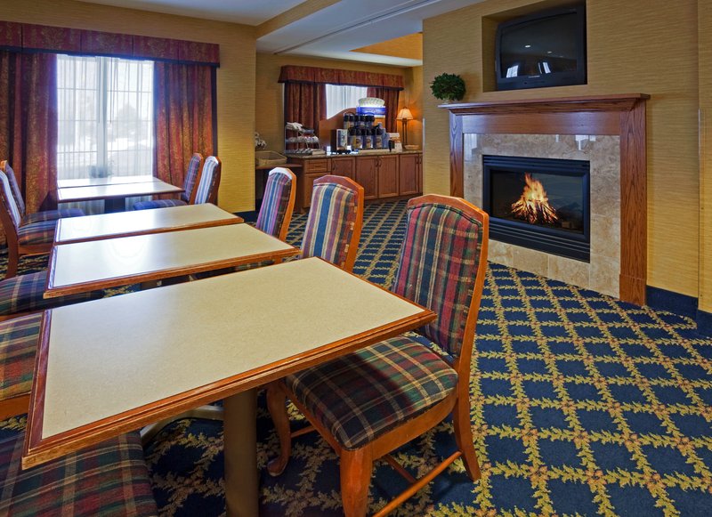 Holiday Inn Express & Suites ST. CLOUD - Sartell, MN