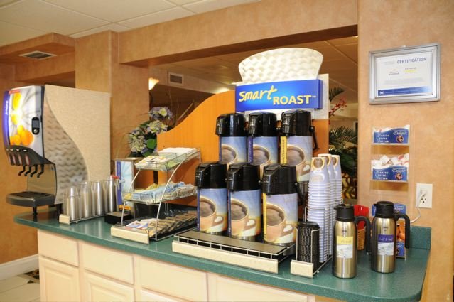 Holiday Inn Express Sarasota-Siesta Key Area - Sarasota, FL