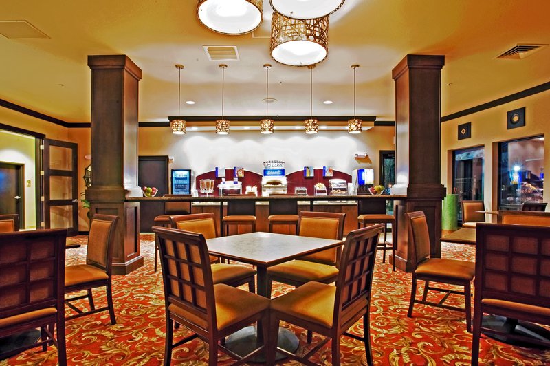 Holiday Inn Express - Wichita Falls, TX