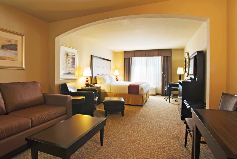Holiday Inn Express - Wichita Falls, TX