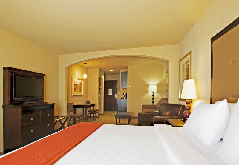 Holiday Inn Express - Wichita Falls, TX
