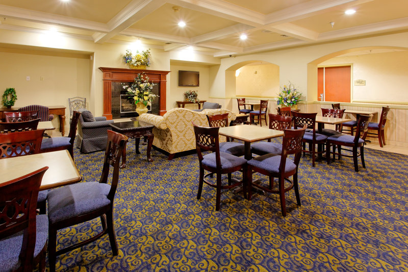 Holiday Inn Express SPRINGFIELD - Springfield, VT