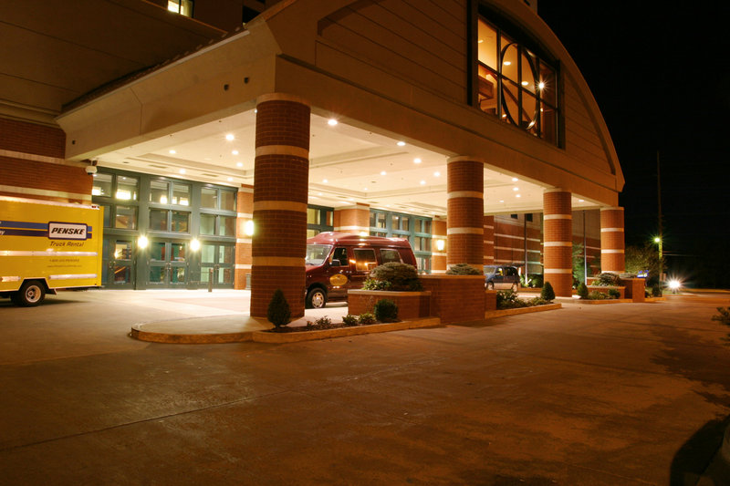 Crowne Plaza-Springfield - Mount Pulaski, IL