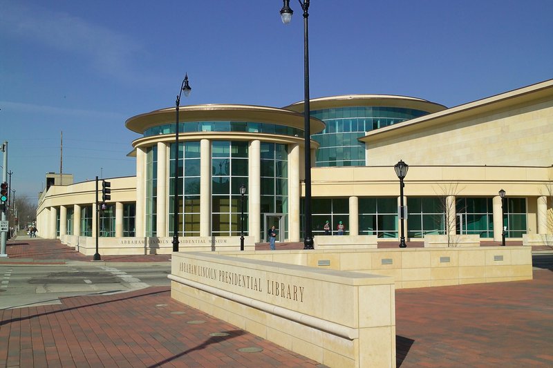 Crowne Plaza-Springfield - Mount Pulaski, IL