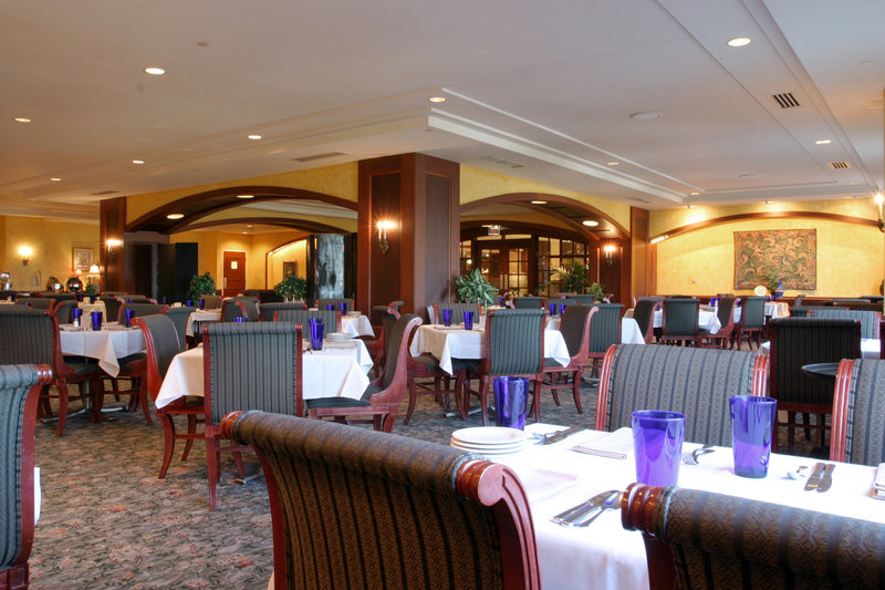 Crowne Plaza-Springfield - Mount Pulaski, IL
