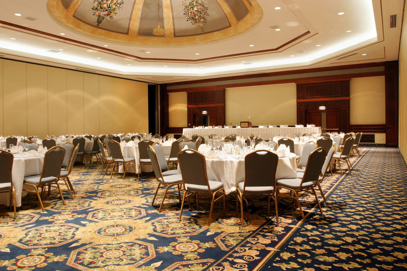 Crowne Plaza-Springfield - Mount Pulaski, IL