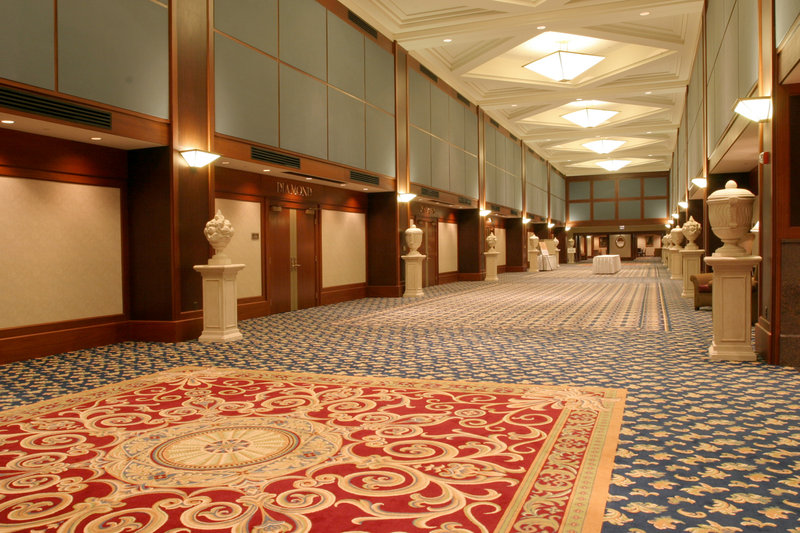 Crowne Plaza-Springfield - Mount Pulaski, IL