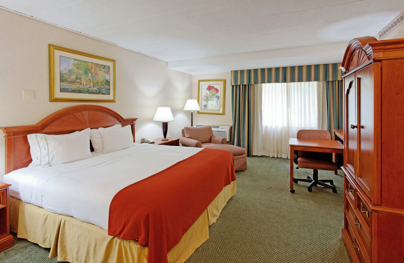 Holiday Inn Express SPRINGFIELD - Springfield, VT