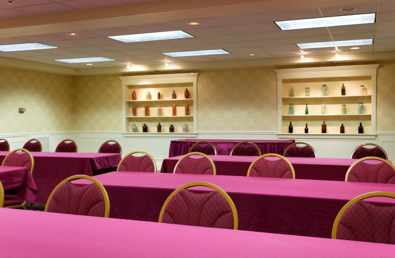 Holiday Inn Express SPRINGFIELD - Springfield, VT