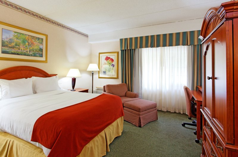 Holiday Inn Express SPRINGFIELD - Springfield, VT