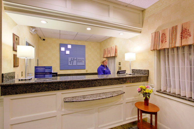 Holiday Inn Express SPRINGFIELD - Springfield, VT