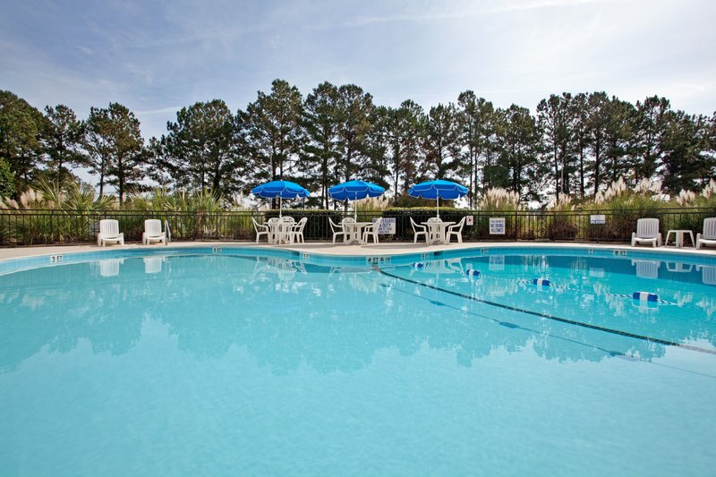 Holiday Inn Express CHARLESTON-SUMMERVILLE - Pineville, SC