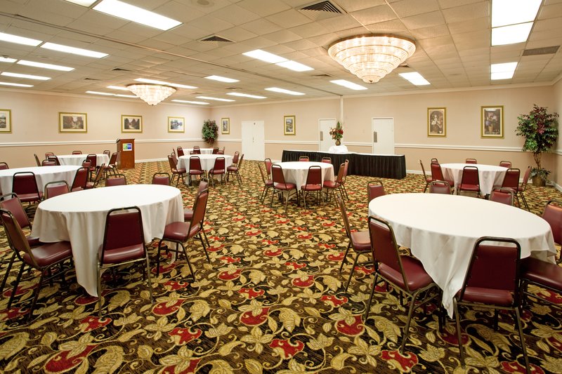 Holiday Inn Express CHARLESTON-SUMMERVILLE - Pineville, SC