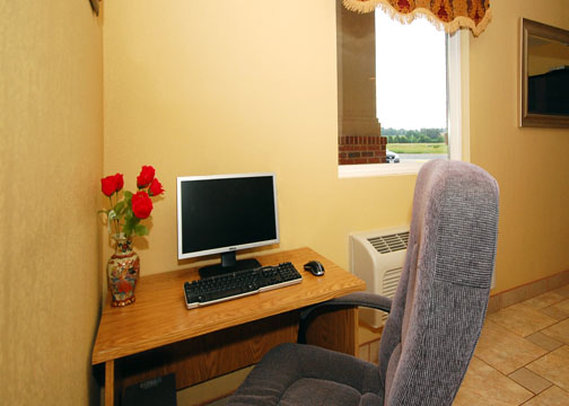 Econo Lodge Inn & Suites - Rockmart, GA