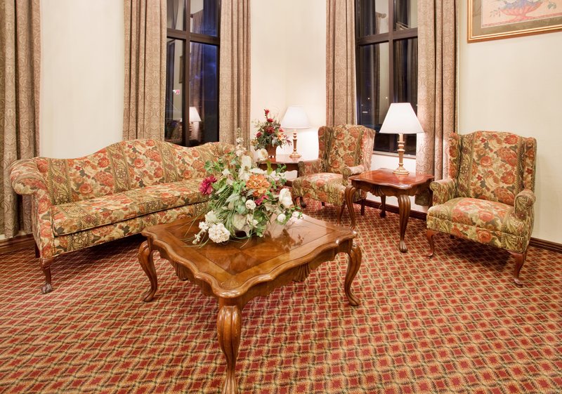 Holiday Inn Express SIKESTON - Sikeston, MO