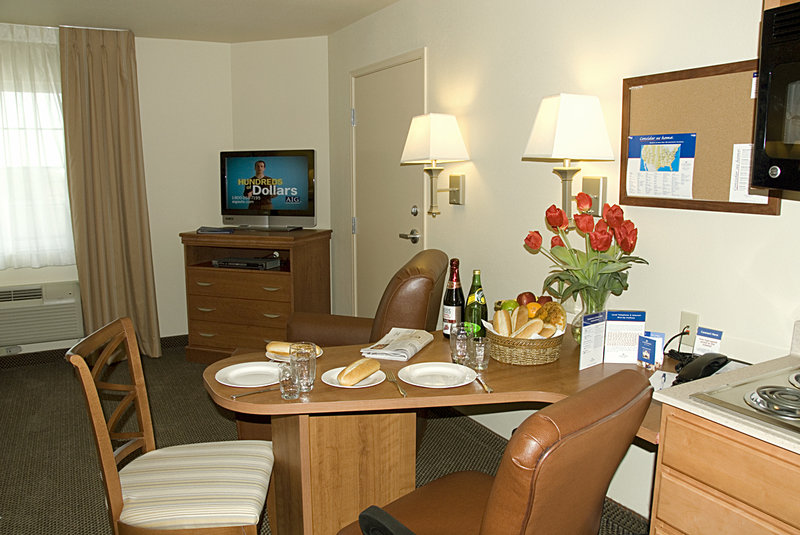 Candlewood Suites Springfield - Springfield, MO