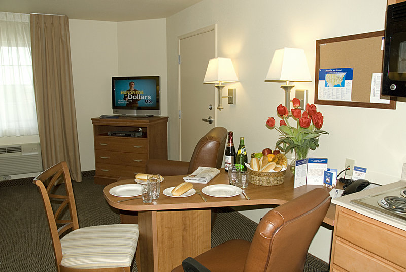 Candlewood Suites SPRINGFIELD - Springfield, MO