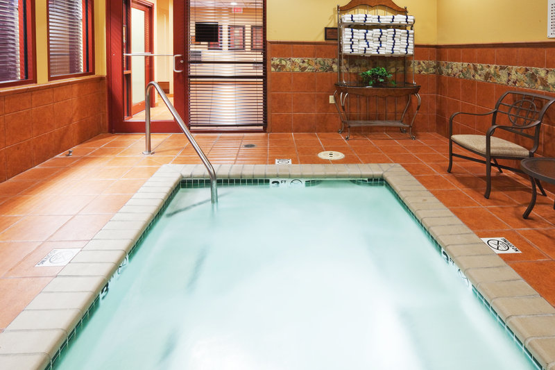 Holiday Inn Express & Suites Springfield - Springfield, MO