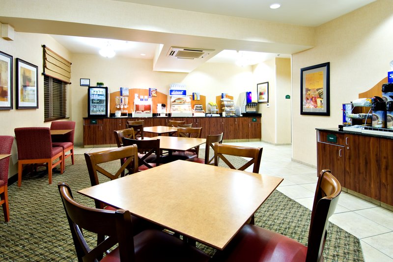 HOLIDAY INN EXPRESS - Springfield, OR