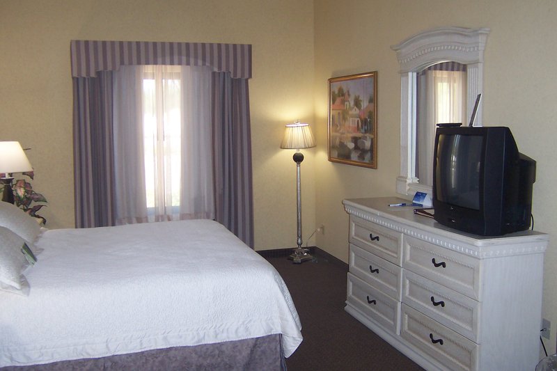 Holiday Inn Express Hotel & Suites Sebring - Sebring, FL