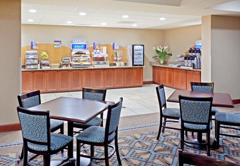 Holiday Inn Express & Suites MARYSVILLE - Gold Bar, WA