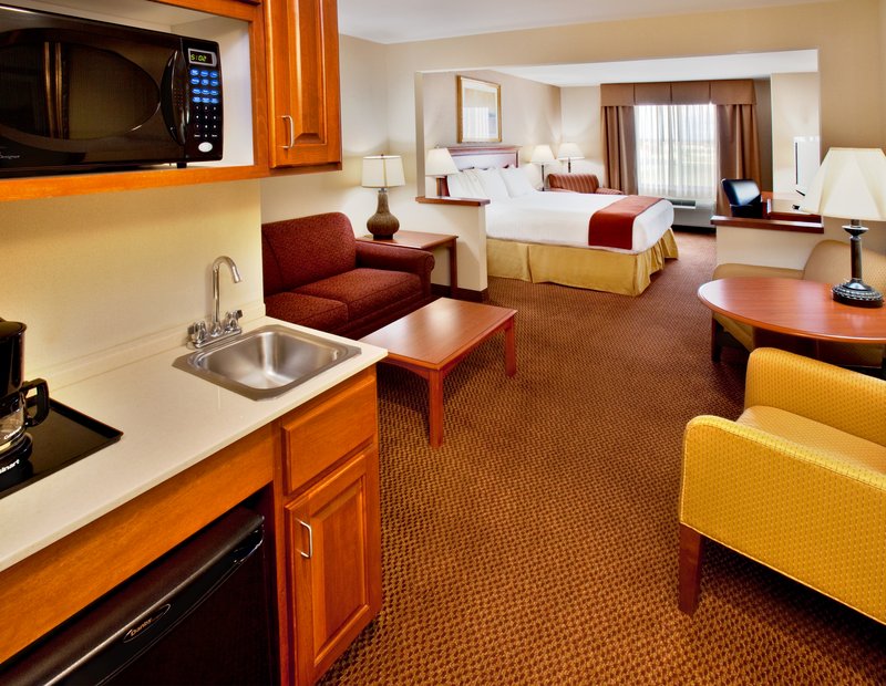 Holiday Inn Express & Suites SHELDON - Sheldon, IA