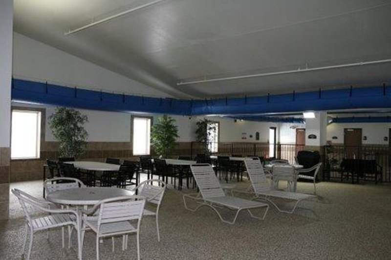 Holiday Inn Express & Suites SHELDON - Sheldon, IA