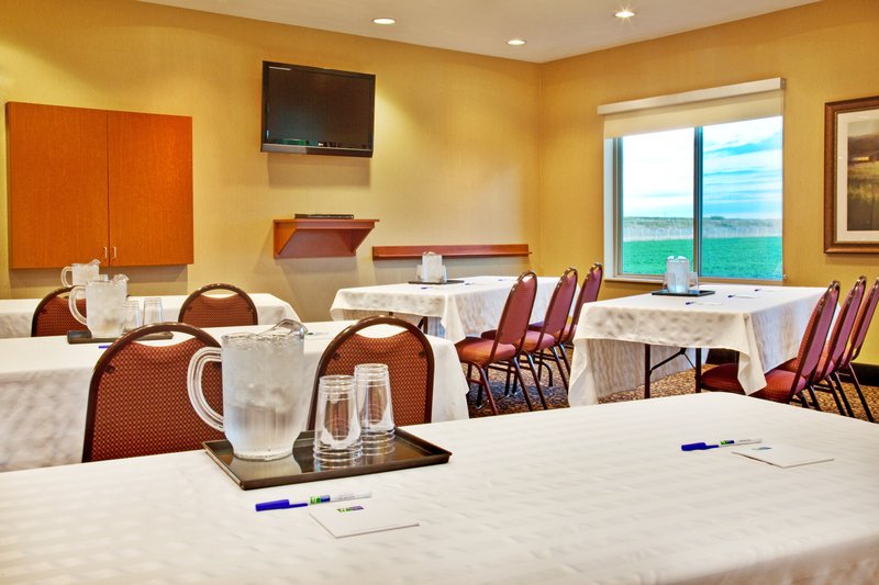 Holiday Inn Express & Suites SHELDON - Sheldon, IA