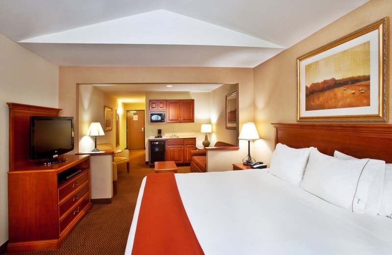 Holiday Inn Express & Suites SHELDON - Sheldon, IA